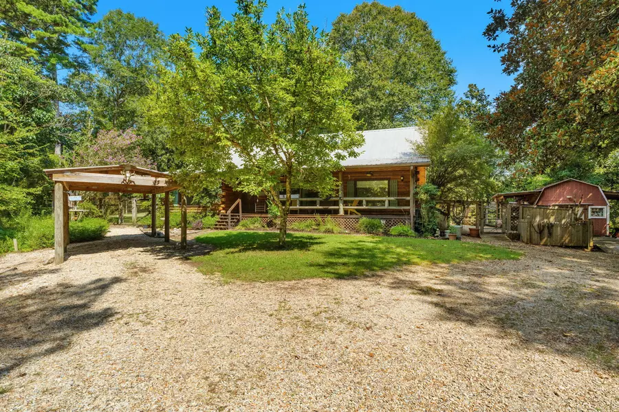 43 Rolling Acres, Poplarville, MS 39470