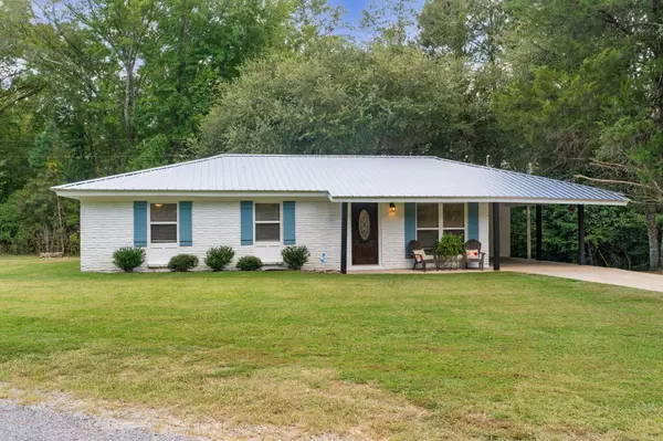 392 Ed Parkman Rd., Prentiss, MS 39474