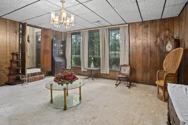 Collins, MS 39428,900 S 4th St.