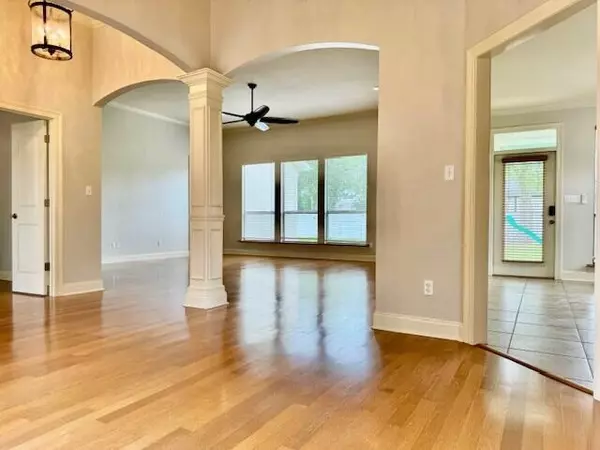 Picayune, MS 39466,402 Hood PT