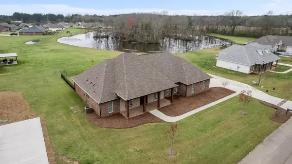 19 Grand Cove, Petal, MS 39465