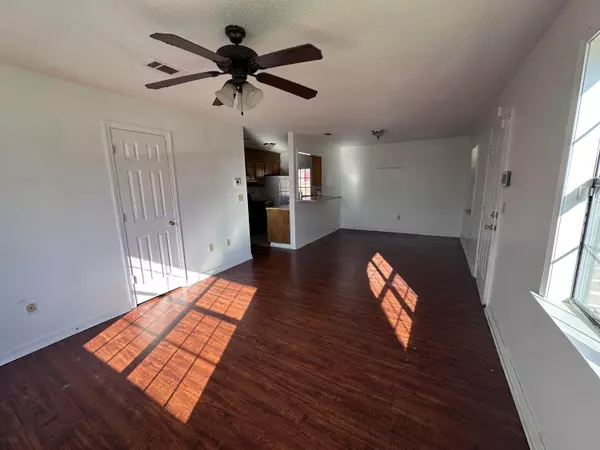 Laurel, MS 39440,119 Melon St.