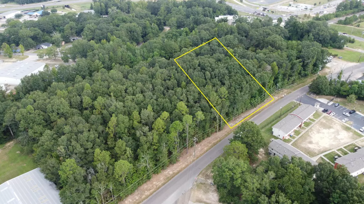 Hattiesburg, MS 39401,00 Country Club Dr.