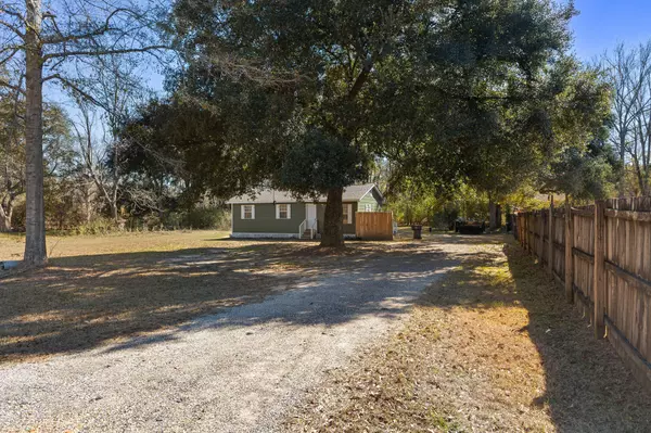 Sumrall, MS 39482,715 Nobles Rd.