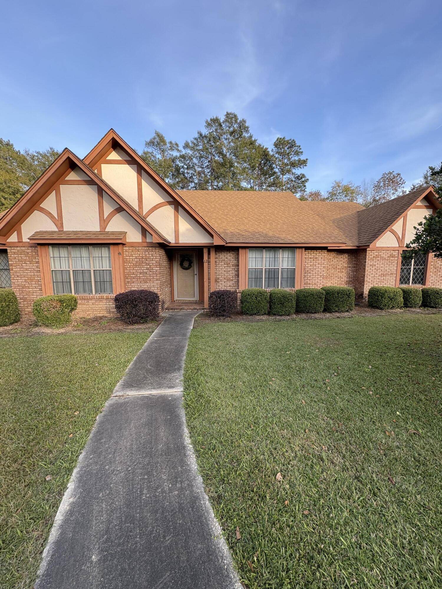 Laurel, MS 39443,12 Brookwood Drive Dr.