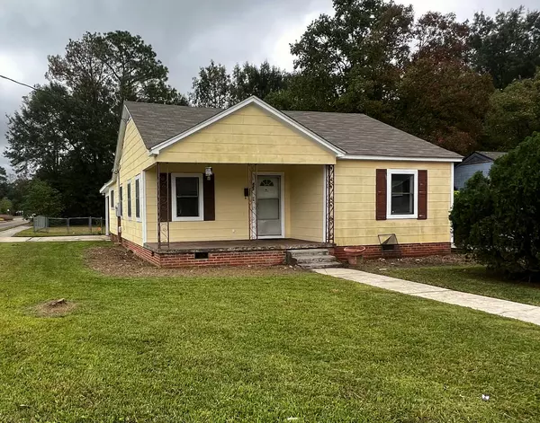 423 Kimball Ave., Hattiesburg, MS 39401