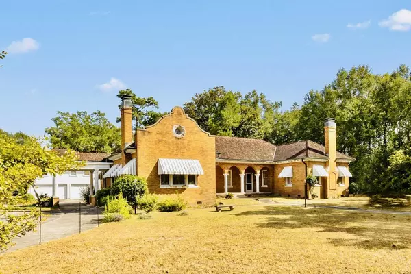 Hattiesburg, MS 39401,1002 W Pine