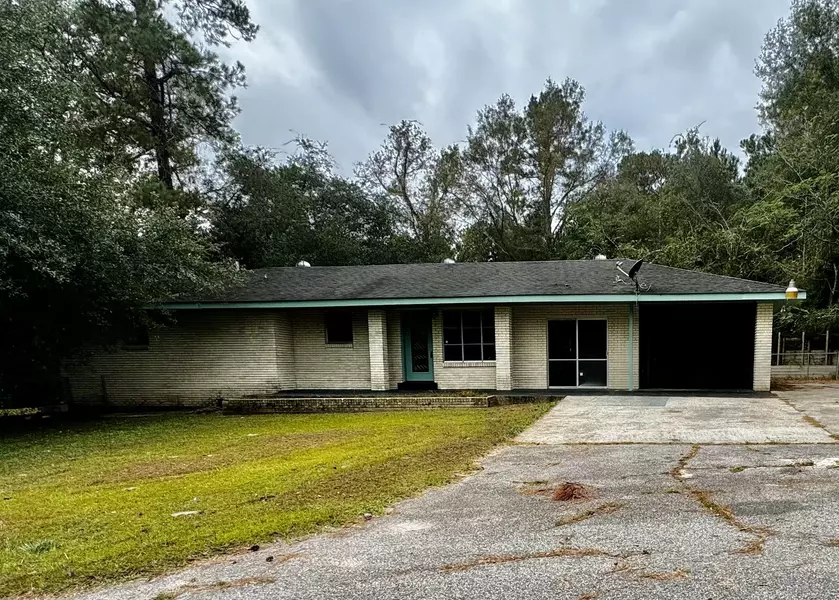 3016 Jackson Landing Rd., Picayune, MS 39466