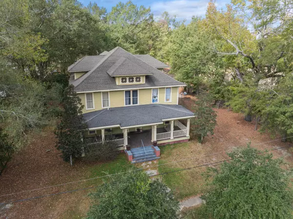 309 Bay St., Hattiesburg, MS 39401