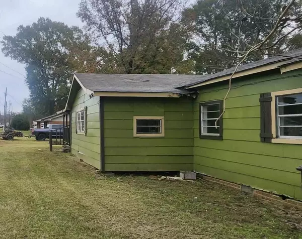 Magee, MS 39111,606 NE 7th St.