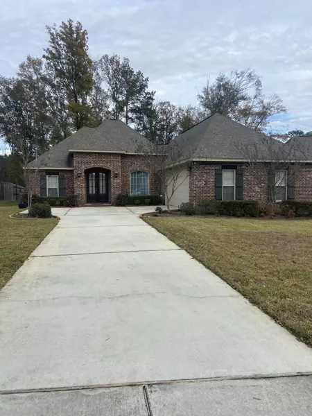 33 W Augusta Ct., Hattiesburg, MS 39402