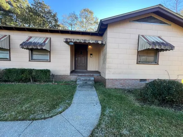 Lumberton, MS 39455,104 S 10th