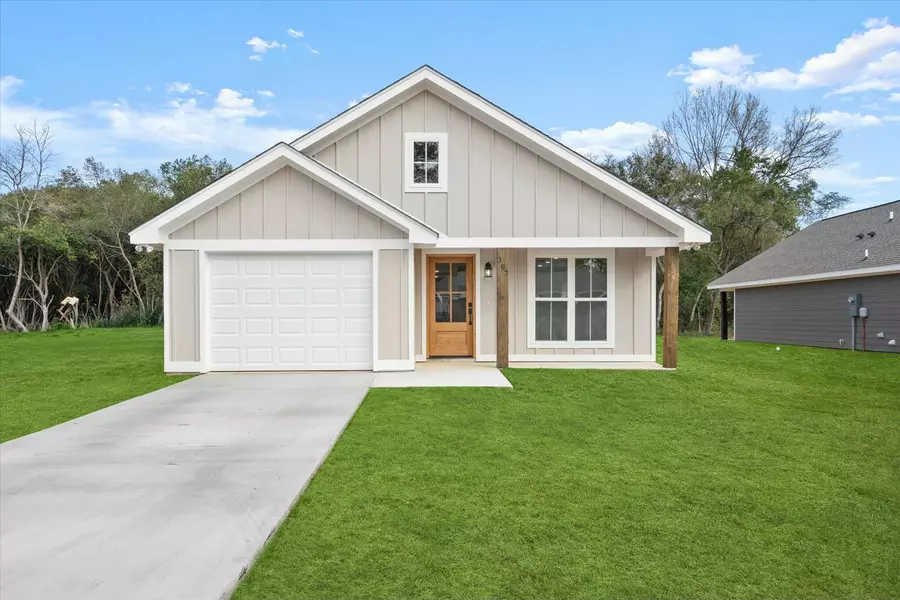 397 N George, Petal, MS 39465