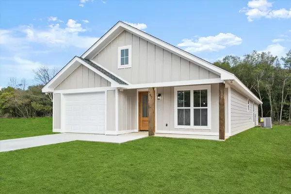 Petal, MS 39465,397 N George