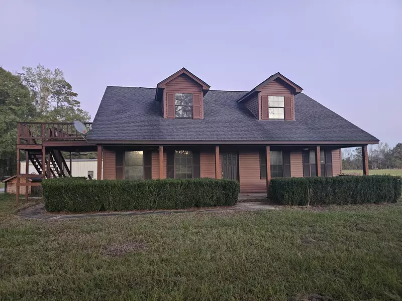 303 Freeman Rd., Richton, MS 39476