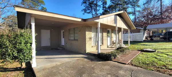 Petal, MS 39465,302 E Cherry