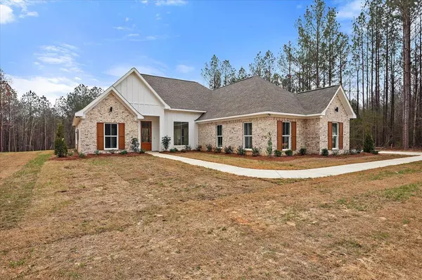 Mendenhall, MS 39114,142 Ashwood Ln.