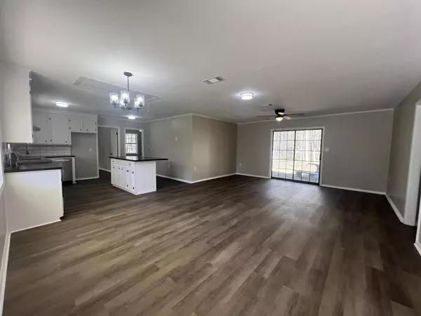 Foxworth, MS 39483,25 Henry Rd.