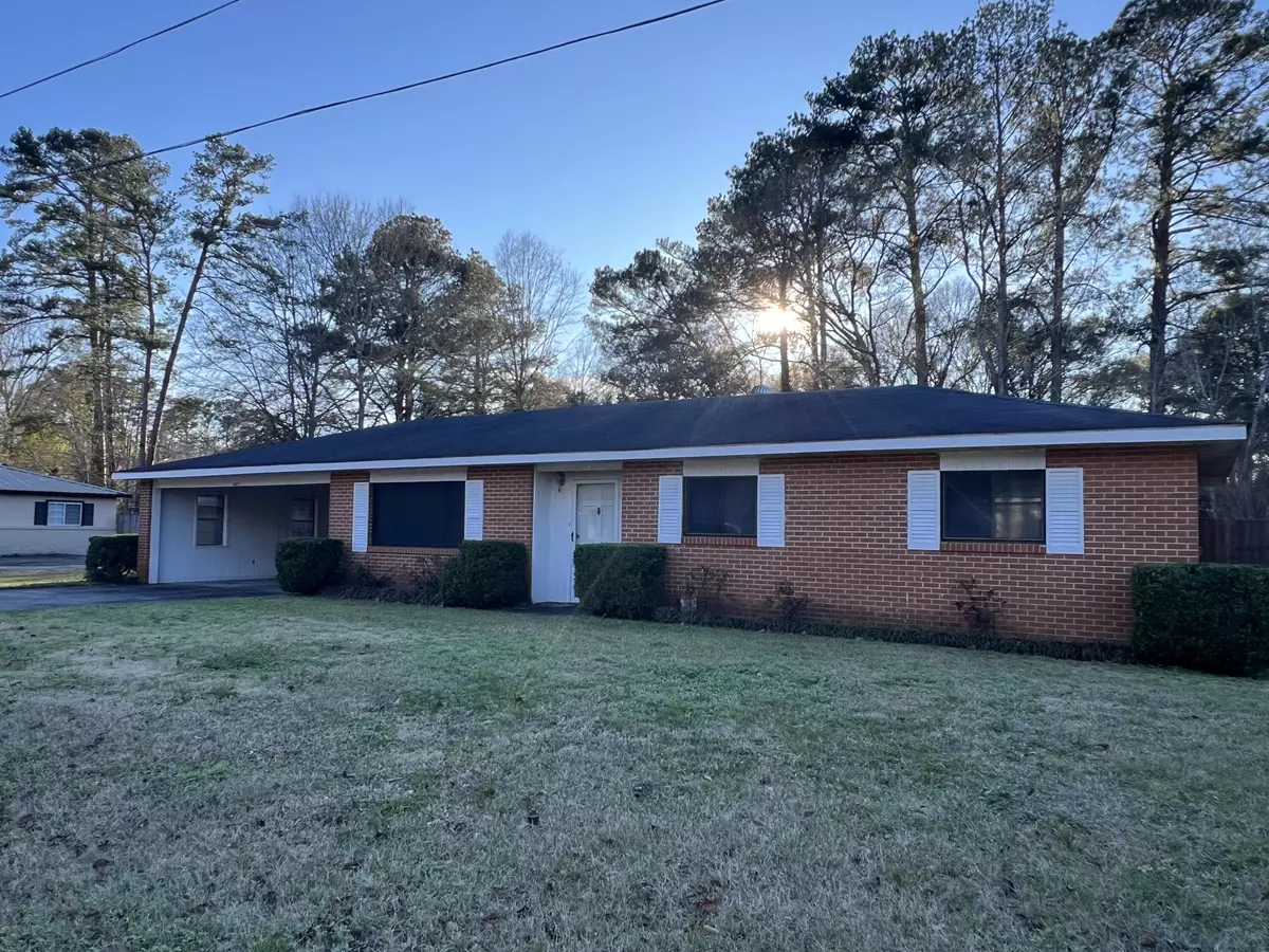 Columbia, MS 39429,1607 Pineview Ave.