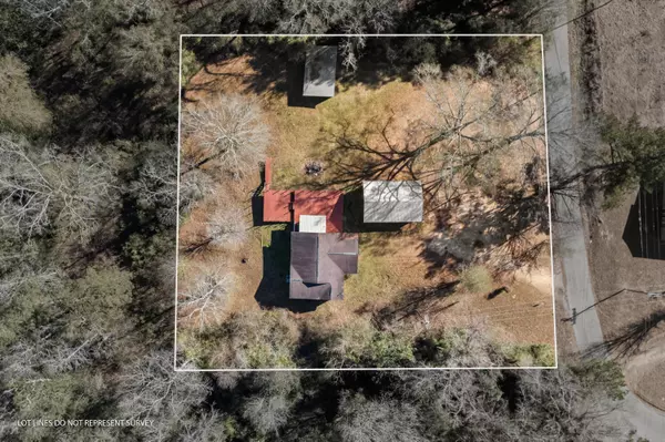 Collins, MS 39428,9 Dearman Rd.