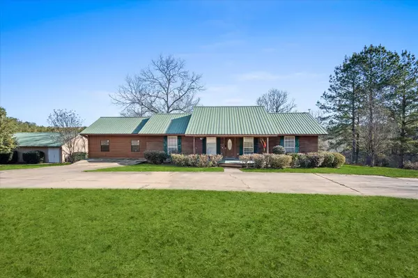 Foxworth, MS 39483,285 Holmes-Pittman Rd.