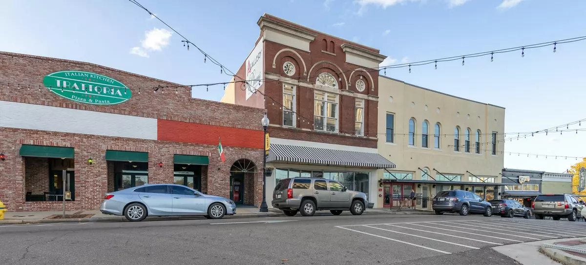 Hattiesburg, MS 39401,134 E Front St.