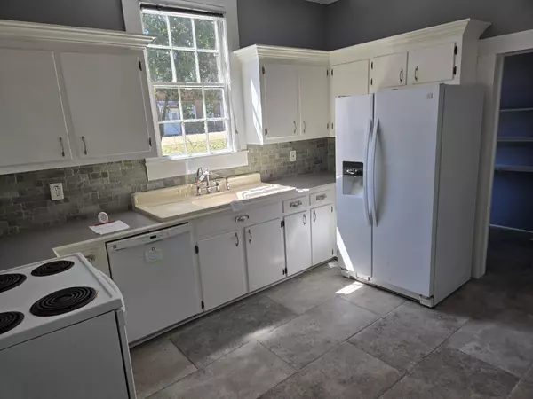 Prentiss, MS 39474,2405 Leaf Ave.