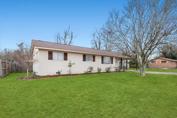 Petal, MS 39465,305 Margaret Ave.