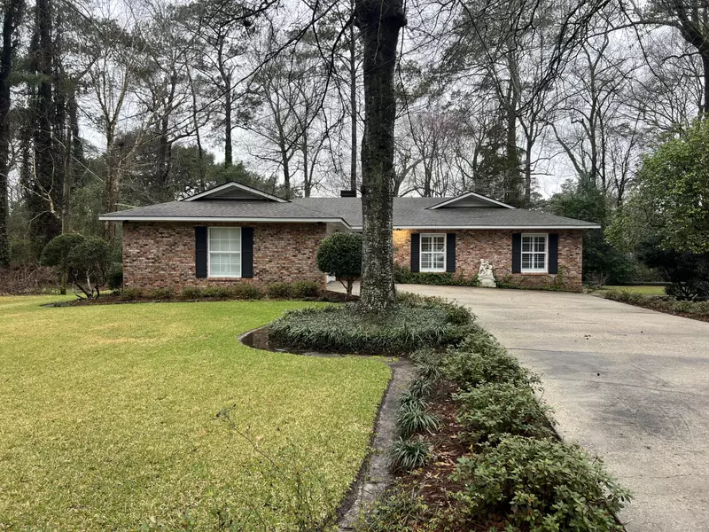 1505 Glendell Cir., Columbia, MS 39429