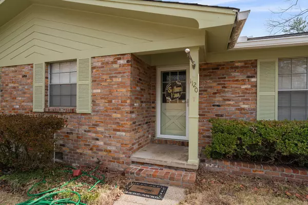 1120 Estelle, Hattiesburg, MS 39402