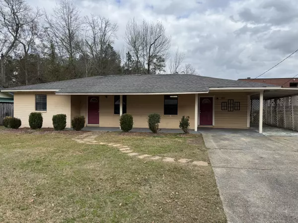 709 Grace Ave., Hattiesburg, MS 39401