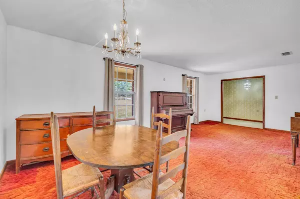 496 Eatonville Rd. Hattiesburg, MS 39401