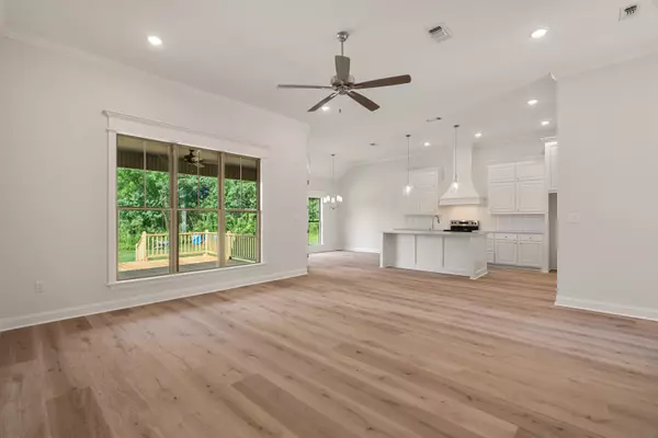 Hattiesburg, MS 39402,76 Copperfield Dr.