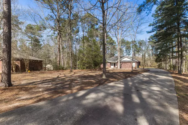 Hattiesburg, MS 39402,24 Jared Ln.