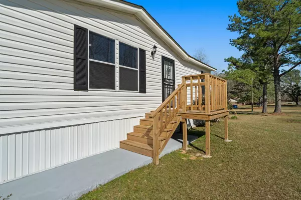 Bassfield, MS 39421,73 McLeod Ln.