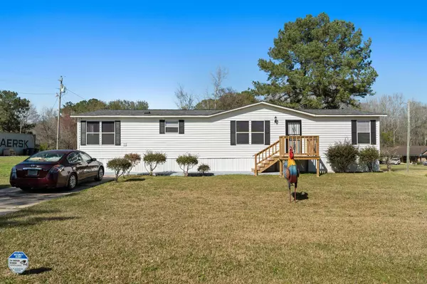 73 McLeod Ln., Bassfield, MS 39421
