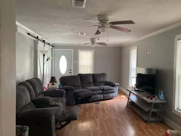 Petal, MS 39465,1408 Carterville