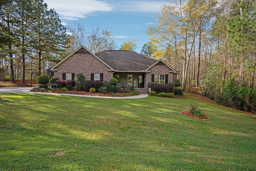 84 Archel St., Petal, MS 39465