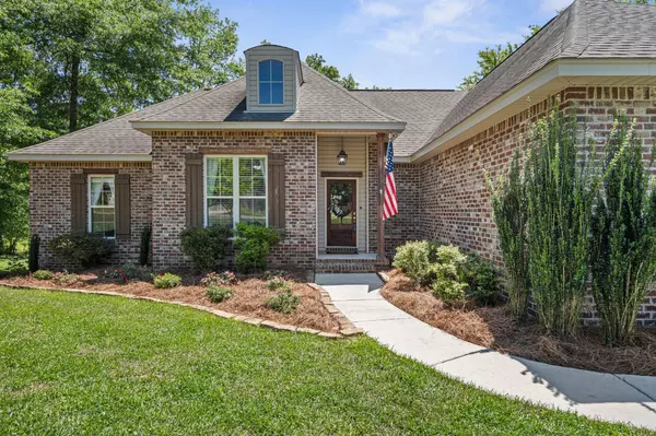 Petal, MS 39465,17 Carnaby St.