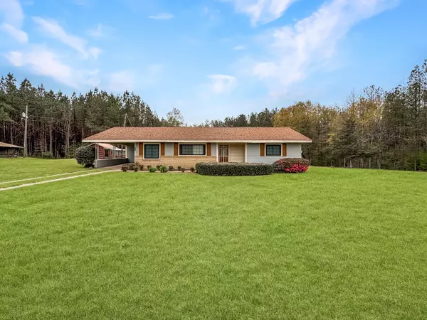 New Hebron, MS 39140,423 Simpson Hwy 478