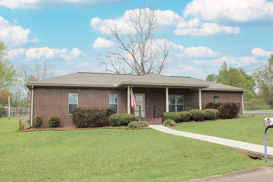 314 Margaret Ave., Petal, MS 39465