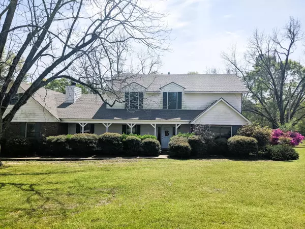 34 Devereaux Rd., Laurel, MS 39443