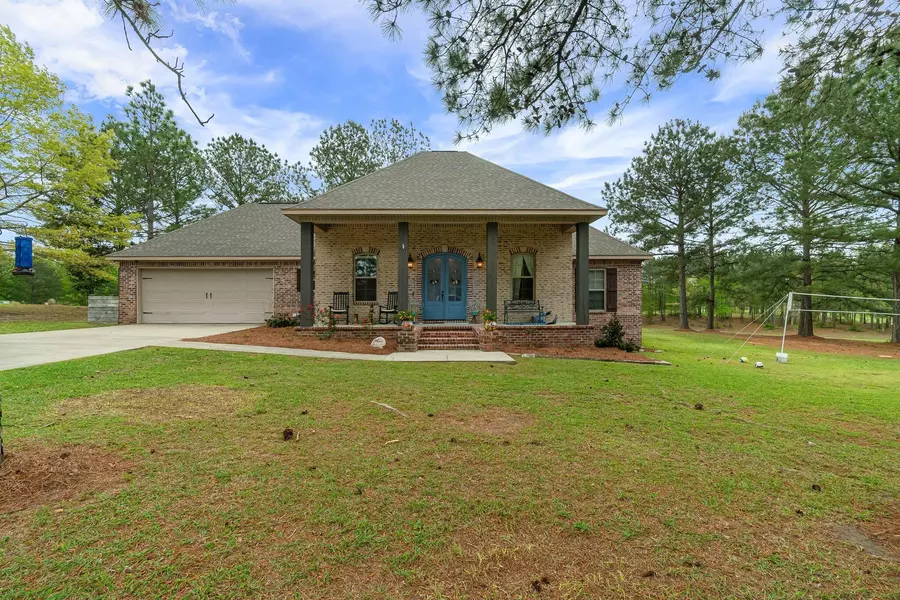 5 Marine, Ellisville, MS 39437