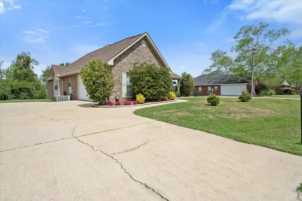 Petal, MS 39465,61 Lakeland Cir.