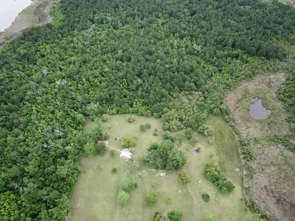 Bay St. Louis, MS 39520,000 Lakeshore