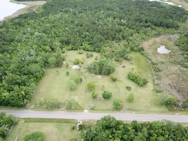 Bay St. Louis, MS 39520,000 Lakeshore