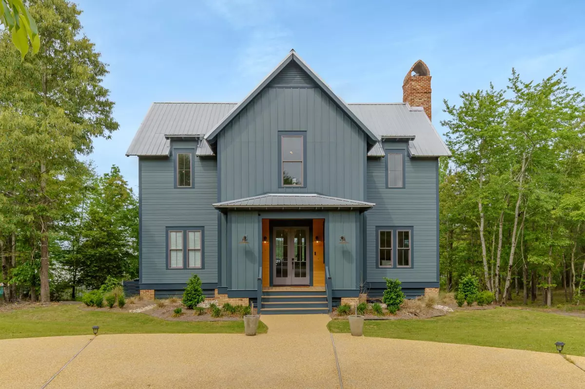 Lumberton, MS 39455,11 Branch Banks N.