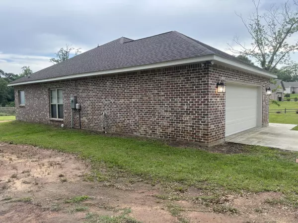 Carriere, MS 39426,17 Camellia Rd.