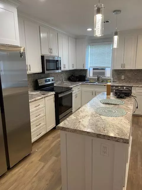 Petal, MS 39465,107 Green St.