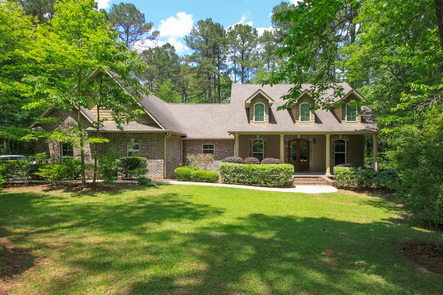 205 Pine Ridge Dr., Petal, MS 39465